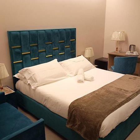 B&B Suites&Rooms Piazza Dei Martiri Katanya Dış mekan fotoğraf