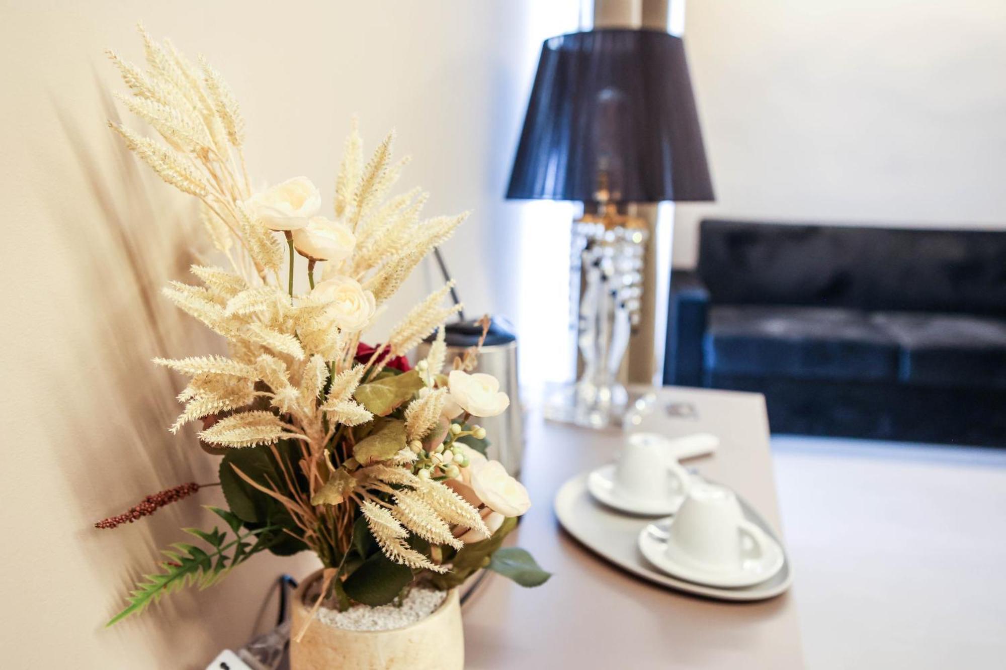 B&B Suites&Rooms Piazza Dei Martiri Katanya Dış mekan fotoğraf