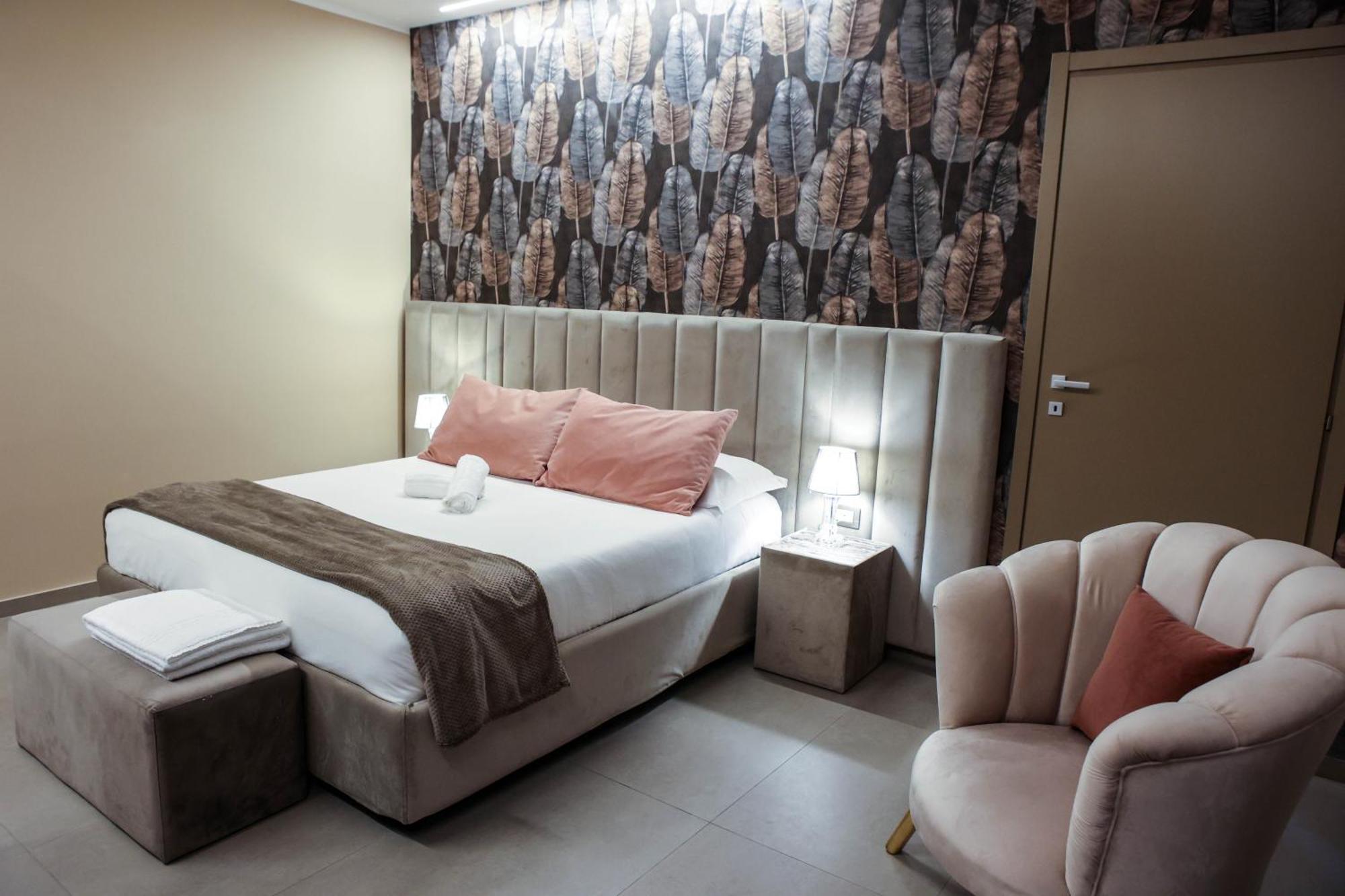 B&B Suites&Rooms Piazza Dei Martiri Katanya Dış mekan fotoğraf