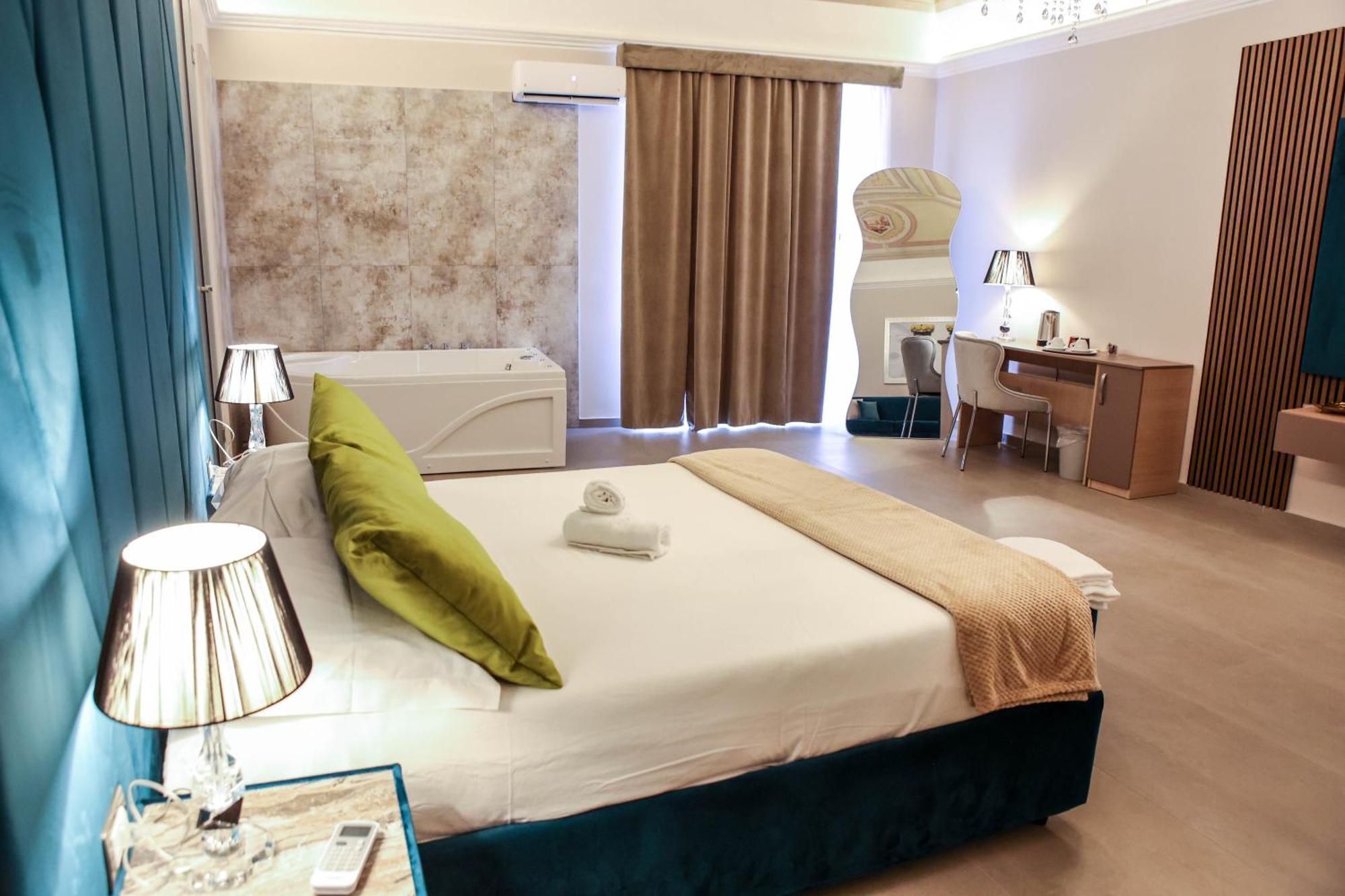 B&B Suites&Rooms Piazza Dei Martiri Katanya Dış mekan fotoğraf