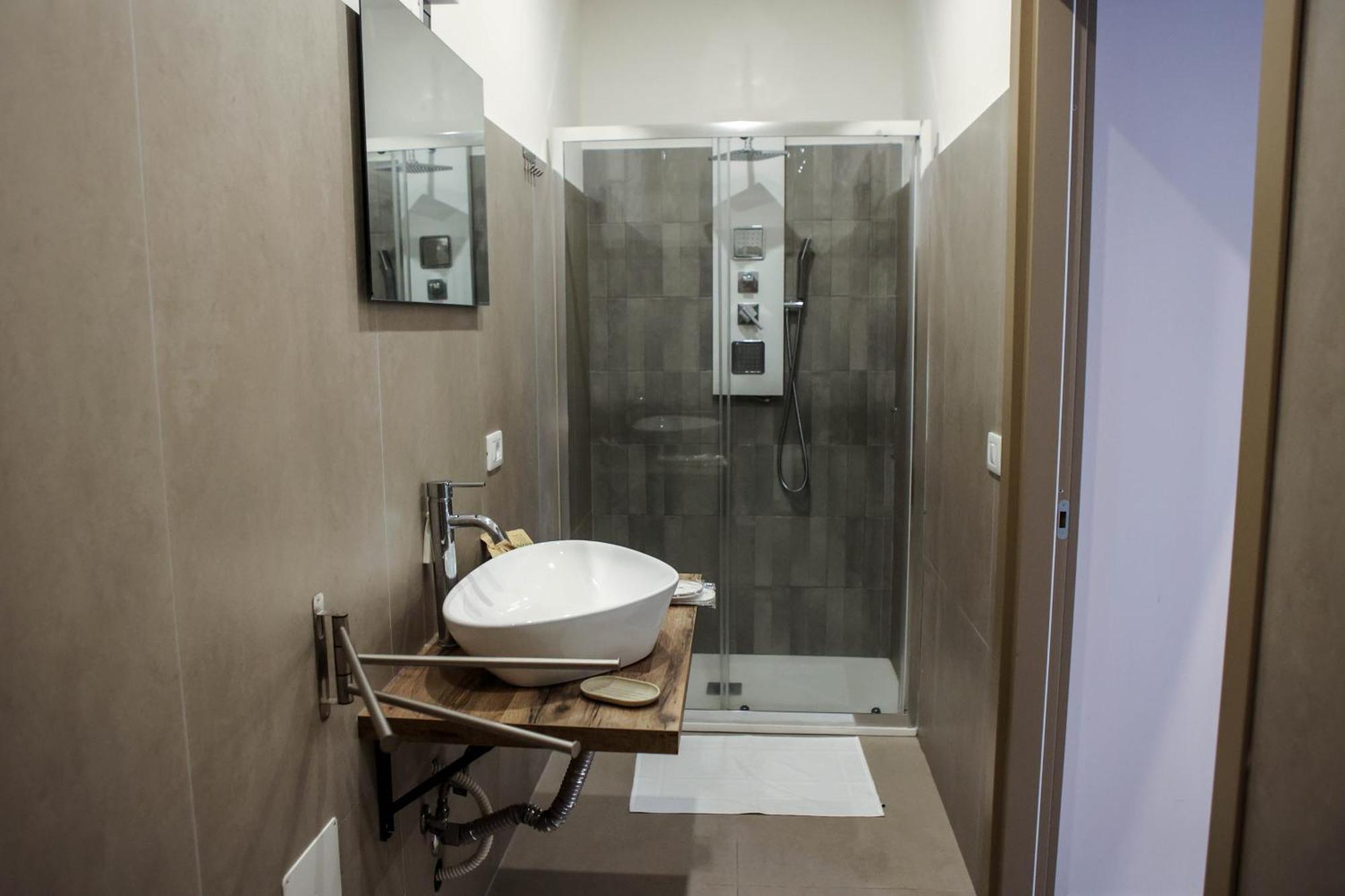 B&B Suites&Rooms Piazza Dei Martiri Katanya Dış mekan fotoğraf