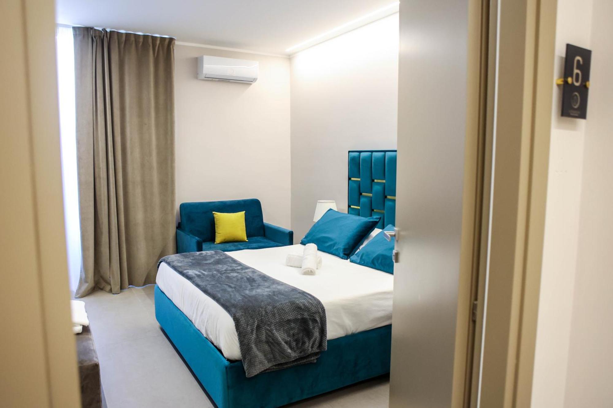 B&B Suites&Rooms Piazza Dei Martiri Katanya Dış mekan fotoğraf