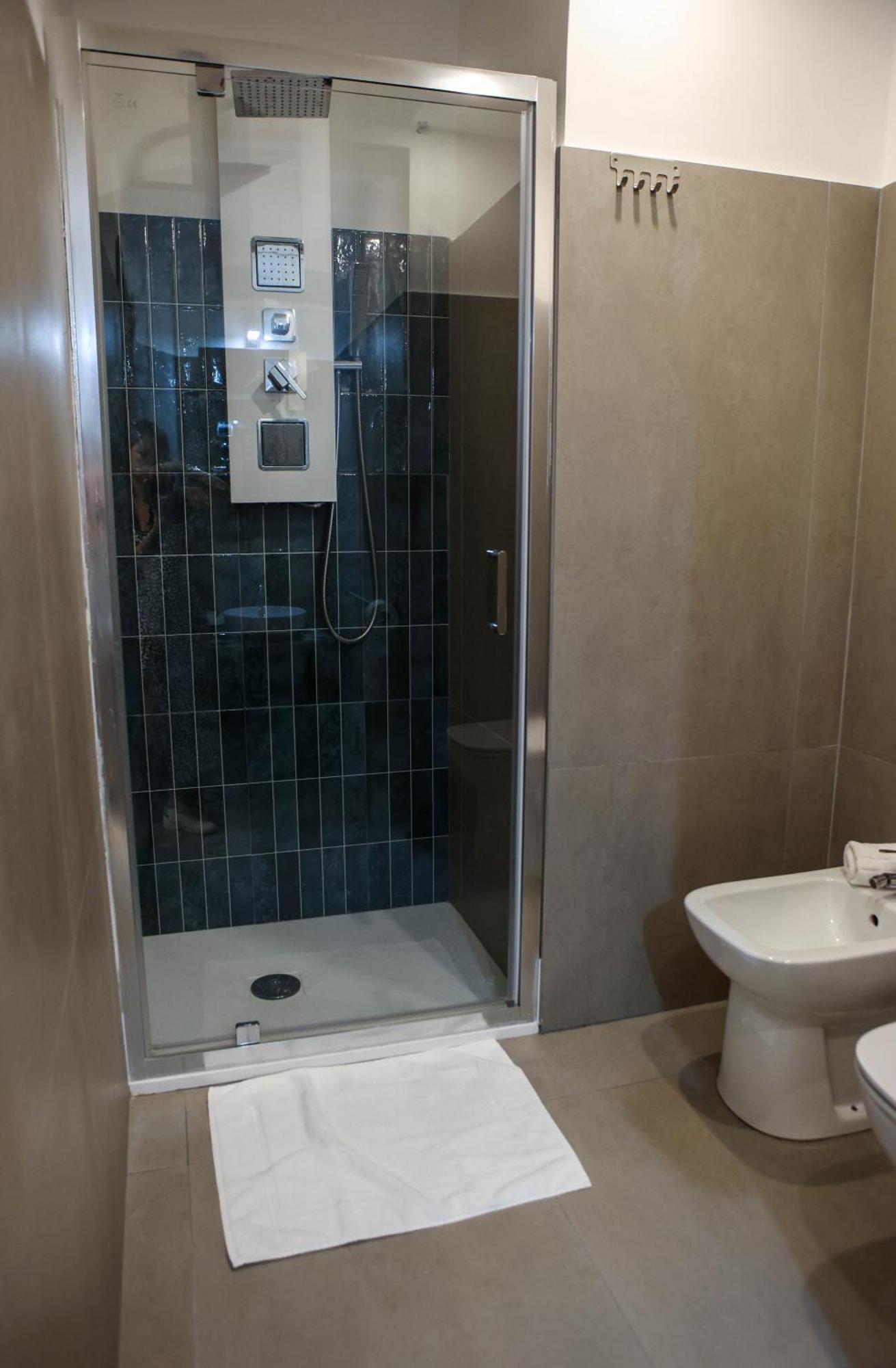 B&B Suites&Rooms Piazza Dei Martiri Katanya Dış mekan fotoğraf
