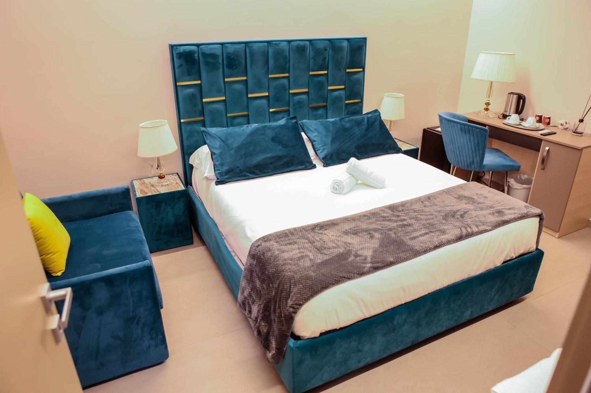 B&B Suites&Rooms Piazza Dei Martiri Katanya Dış mekan fotoğraf