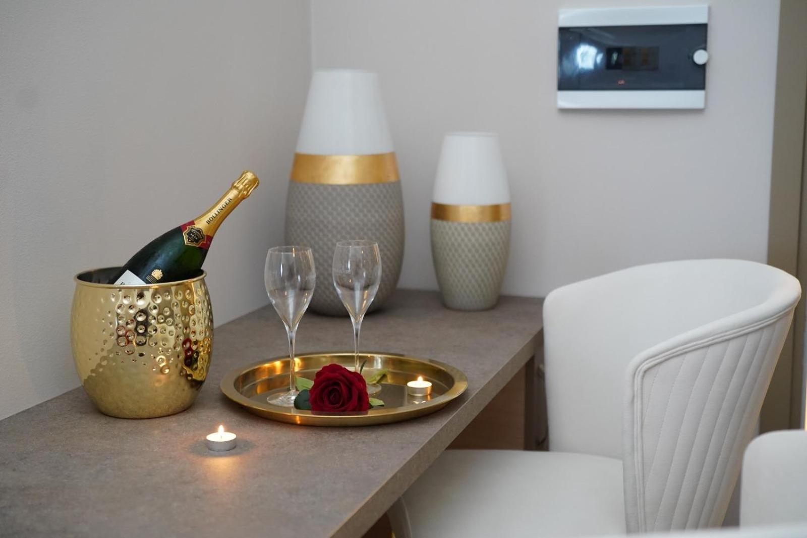 B&B Suites&Rooms Piazza Dei Martiri Katanya Dış mekan fotoğraf